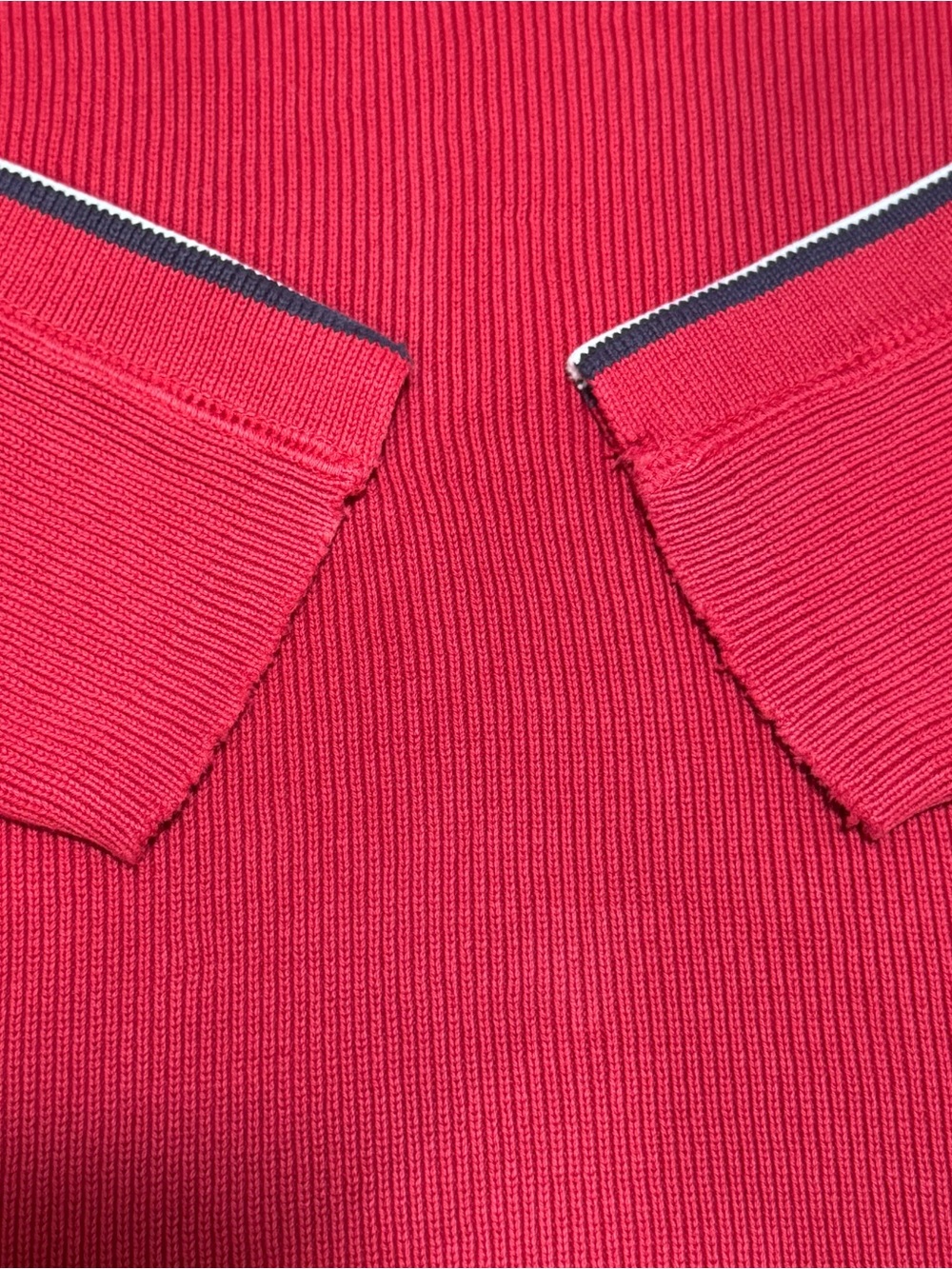 Vintage/ Y2K Tommy Hilfiger Ribbed
Distressed Pullover Sweater - Picture 3 of 6